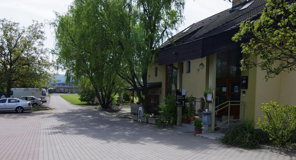 Motorest U Vodaka Prága Kültér fotó